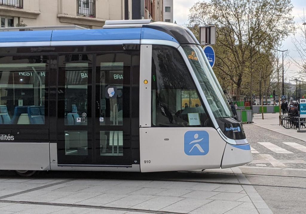 Case Study: Alstom's Sustainable Mobility Incubation Program- Driving Innovation for a Greener Future